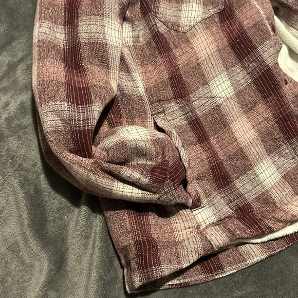 Thick flannel size small - Picture 4 of 4
